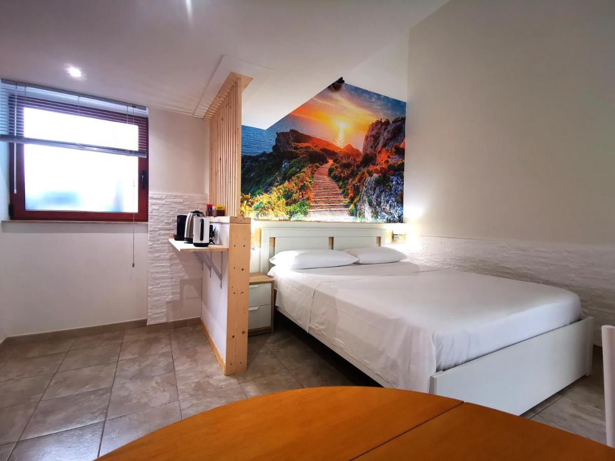 Guru House B&B Apartments Milazzo Exterior foto